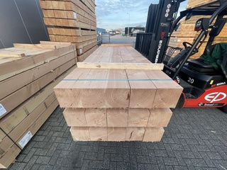 Ca. 15x Douglas balken fijnbezaagd, 200x20mm, lengte 400cm